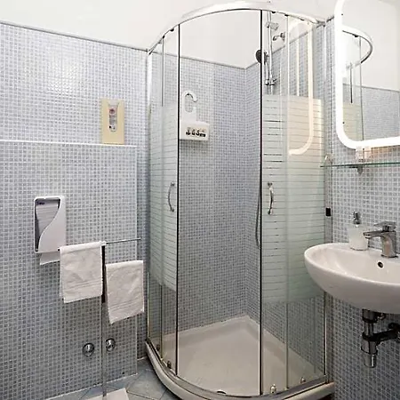 Hotel Joli
