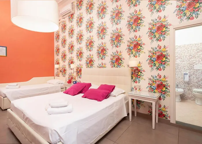 Joli Hotel