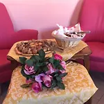 Joli Ξενοδοχείο 2*